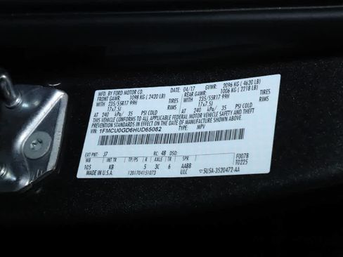 Used 2017 Ford Escape SE w/ Equipment Group 201A FWD image 22