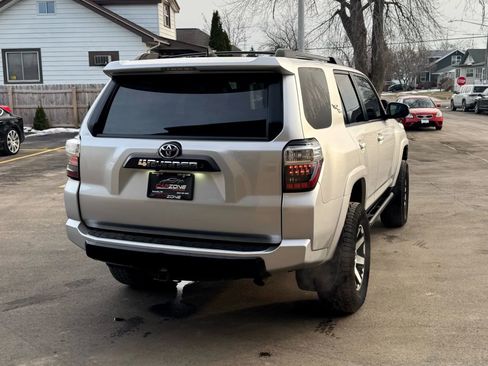 Used 2019 Toyota 4Runner TRD Off-Road AWD/4WD image 24