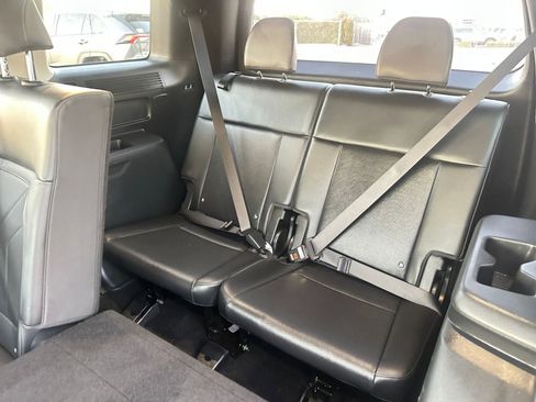 Used 2025 Hyundai Santa Fe SEL image 17