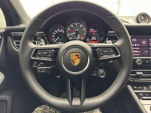 Used 2022 Porsche Macan S AWD/4WD image 18