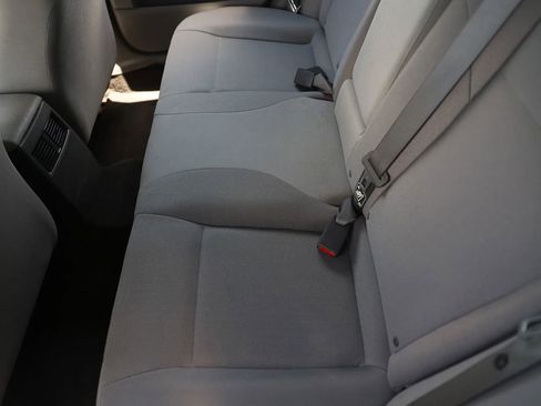 Used 2005 Dodge Magnum SE RWD image 20