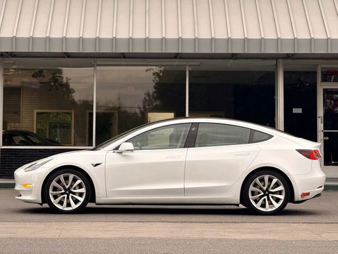 Used 2019 Tesla Model 3 Performance image 5
