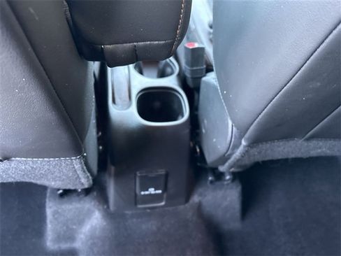 Used 2022 Chevrolet Trax LT w/ LT Convenience Package image 20