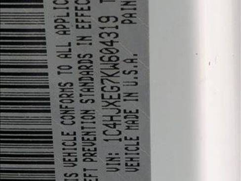 Used 2019 Jeep Wrangler Unlimited Sahara image 23