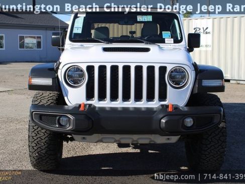 Used 2021 Jeep Gladiator Mojave image 2