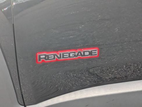 Certified 2022 Jeep Renegade Trailhawk AWD/4WD image 10