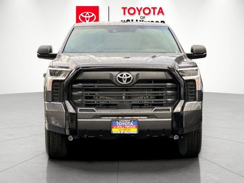 New 2026 Toyota Tundra SR image 8