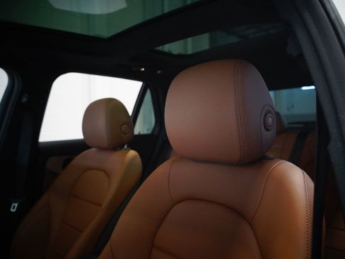 Certified 2022 Mercedes-Benz GLC 300 4MATIC image 12