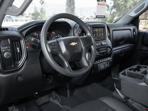 Used 2022 Chevrolet Silverado 1500 Custom image 18