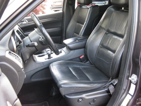 Used 2014 Jeep Grand Cherokee Limited w/ Trailer Tow Group IV AWD/4WD image 14