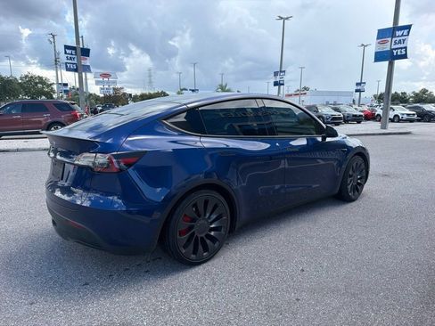 Used 2024 Tesla Model Y Performance AWD/4WD image 5
