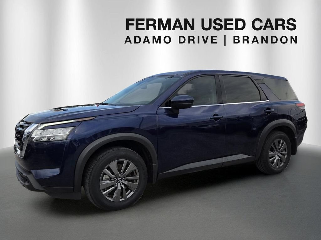Used 2022 Nissan Pathfinder S FWD image 1