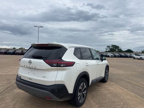 Certified 2023 Nissan Rogue SV FWD image 19