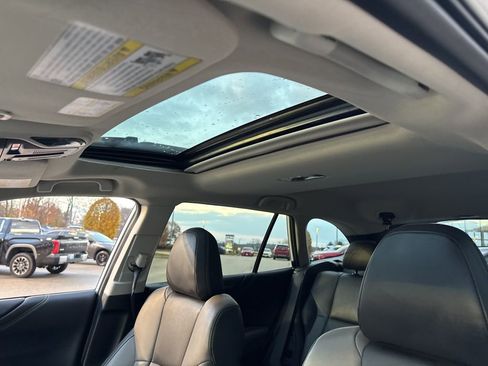 Used 2022 Subaru Outback Onyx Edition XT image 12