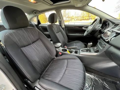 Used 2016 Nissan Sentra SV w/ Style Package image 19