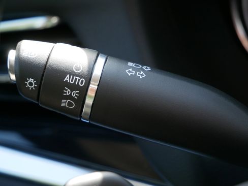 Used 2023 Buick Enclave Essence w/ Experience Buick Package image 31