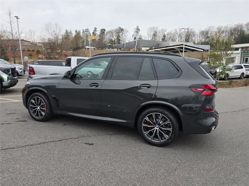 New 2026 BMW X5 xDrive50e w/ M Sport Package image 6