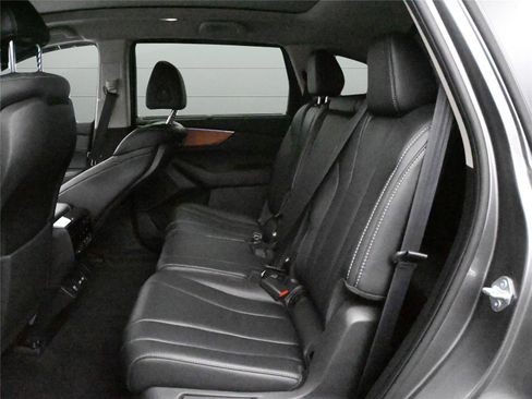 Certified 2022 Acura MDX SH-AWD w/ Technology Package image 10