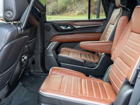 Used 2023 GMC Yukon Denali Ultimate image 43