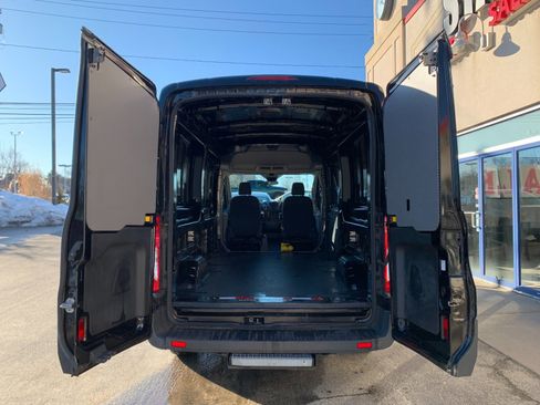 Used 2017 Ford Transit 350 148 Medium Roof image 8