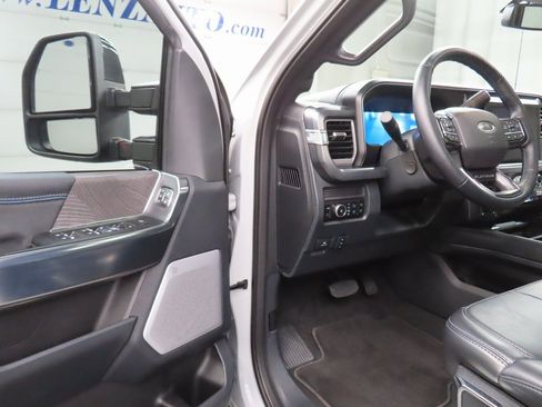 Used 2025 Ford F250 Platinum w/ FX4 Off-Road Package image 62