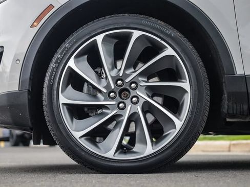 Used 2020 Lincoln Nautilus Reserve w/ Equipment Group 201A AWD/4WD image 16