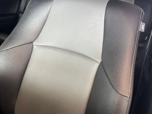 Used 2016 Toyota 4Runner SR5 Premium RWD image 5
