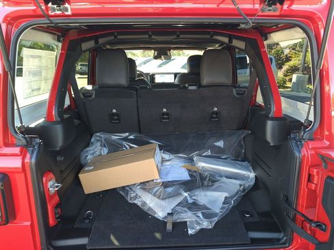 New 2026 Jeep Wrangler Unlimited Sport image 23