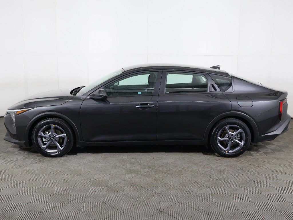 Certified 2025 Kia K4 FWD image 16