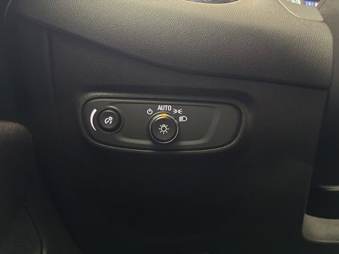 Used 2024 Chevrolet Equinox LT image 17