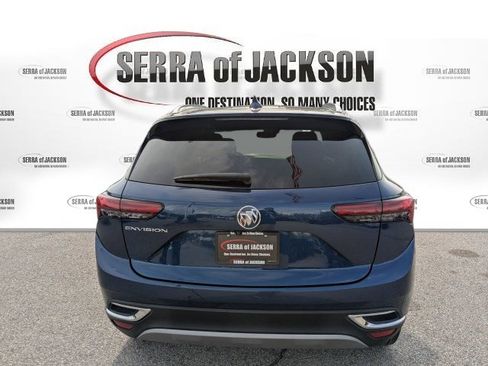 Used 2023 Buick Envision Essence image 3