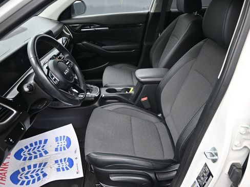 Certified 2024 Kia Seltos X-Line AWD/4WD image 14