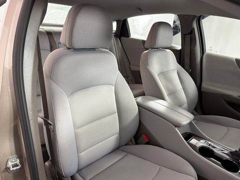 Used 2022 Chevrolet Malibu LT image 24