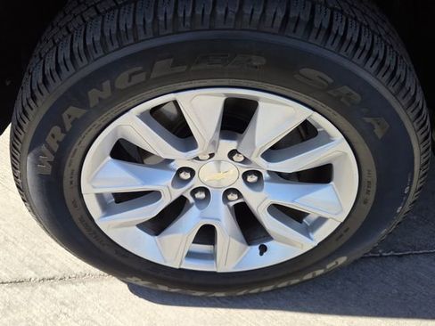 Certified 2019 Chevrolet Silverado 1500 Custom w/ Custom Convenience Package image 9