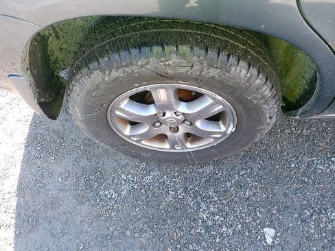 Used 2004 Toyota Highlander 4WD V6 image 23