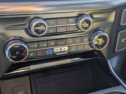 Used 2025 Ford F150 Raptor image 23