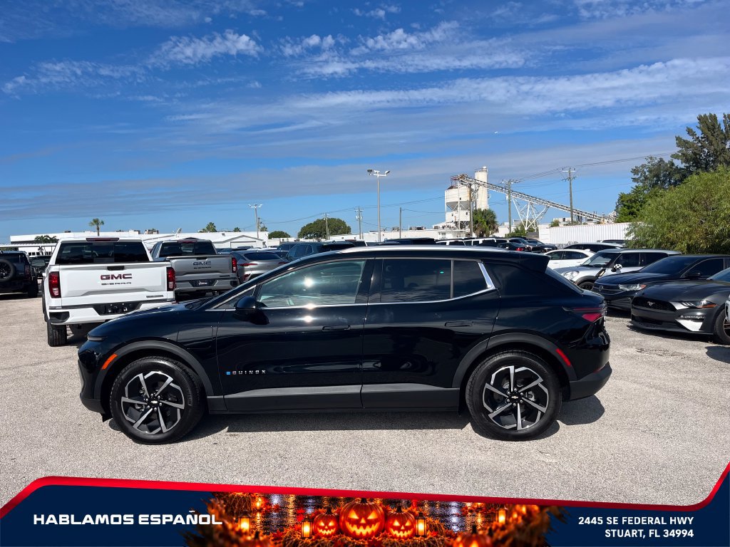 Used 2026 Chevrolet Equinox EV LT FWD image 8