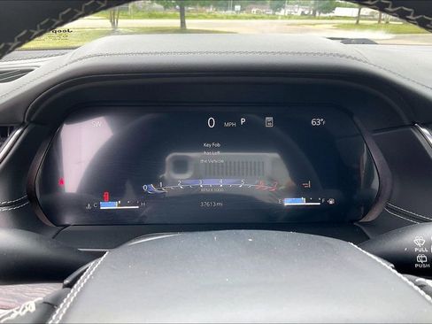 Used 2023 Jeep Grand Cherokee L Overland w/ Luxury Tech Group IV AWD/4WD image 19