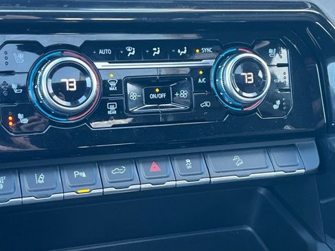 Certified 2025 GMC Sierra 2500 AT4 w/ AT4 Premium Plus Package image 14