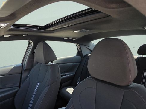 New 2026 Hyundai Elantra SEL Sport image 32