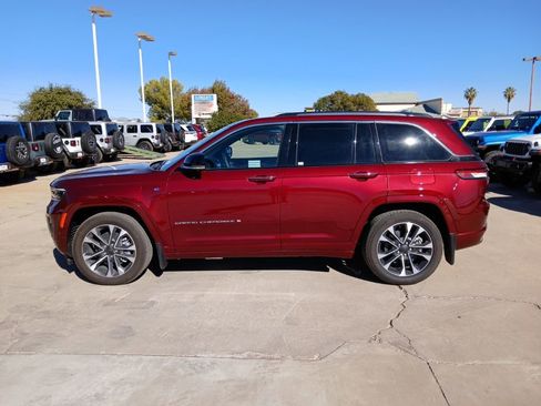 New 2024 Jeep Grand Cherokee Overland w/ Advanced Protech Group III image 8