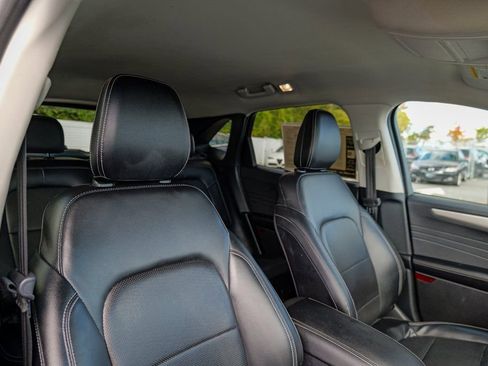 Used 2022 Ford Escape SEL w/ Technology Package image 36