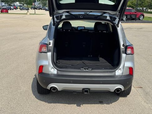 Used 2020 Ford Escape Titanium AWD/4WD image 34