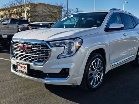 Certified 2023 GMC Terrain Denali w/ Denali Premium Package image 12