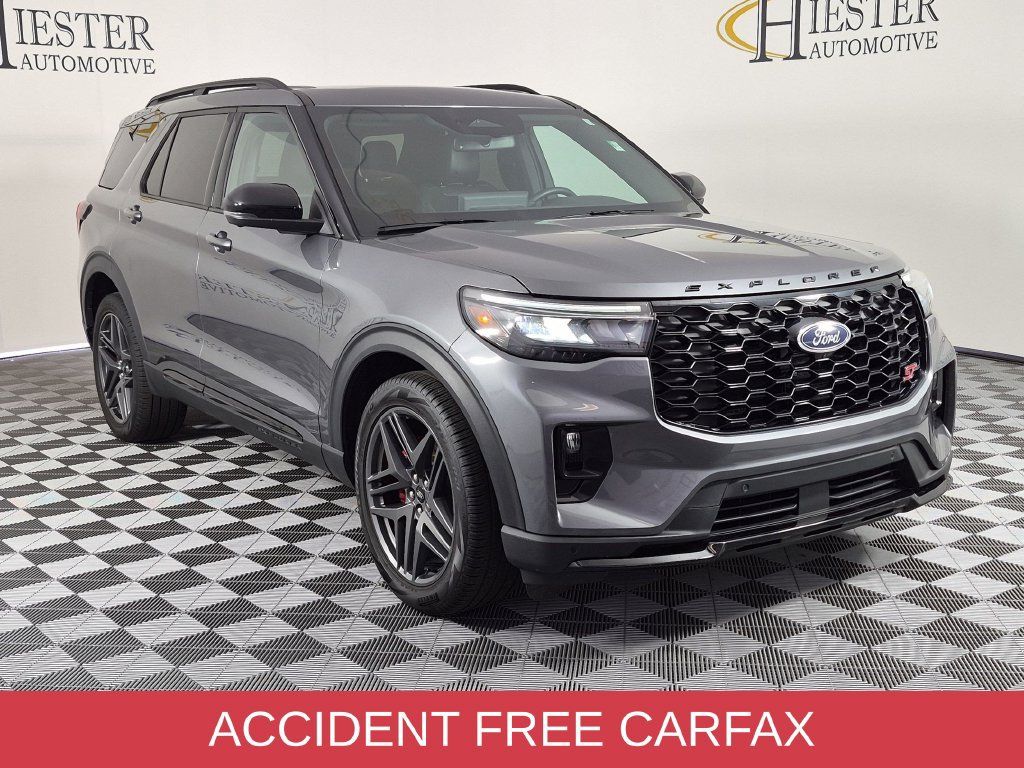 Used 2025 Ford Explorer ST w/ Sun And Sound Package AWD/4WD image 2