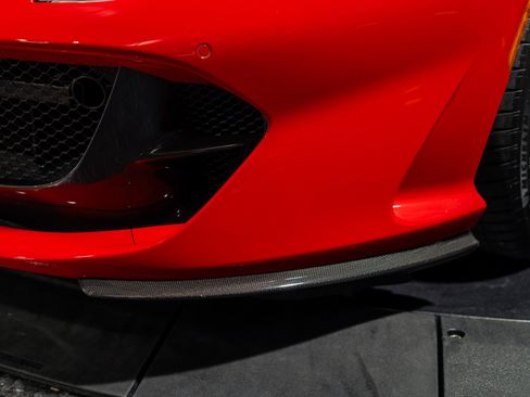 Used 2019 Ferrari 812 Superfast RWD image 18