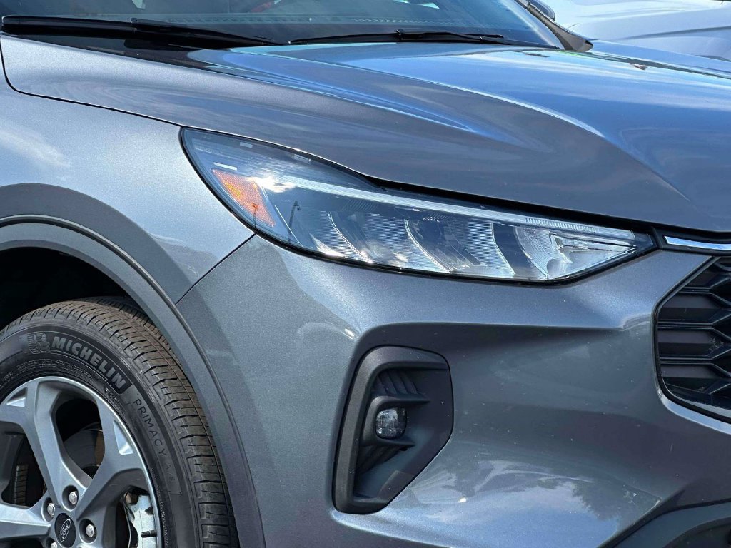 Used 2025 Ford Escape ST-Line Select AWD/4WD image 8