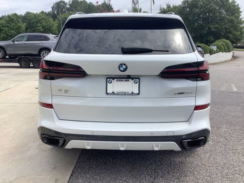 Used 2026 BMW X5 sDrive40i w/ M Sport Package RWD image 7