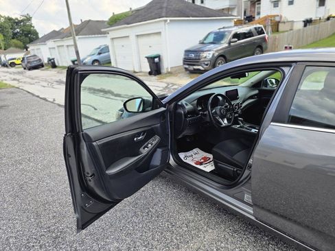 Used 2021 Nissan Sentra SV FWD image 23