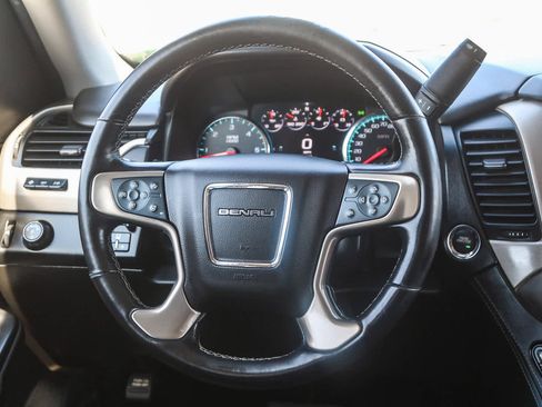 Used 2019 GMC Yukon Denali w/ Denali Ultimate Package image 16
